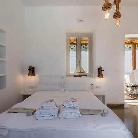 Geomilos Deluxe Apartment Triovasalos