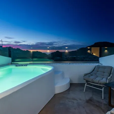 Geomilos Deluxe Apartament Triovasálos