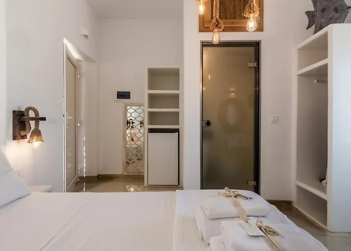 Geomilos Deluxe Apartment Triovasálos