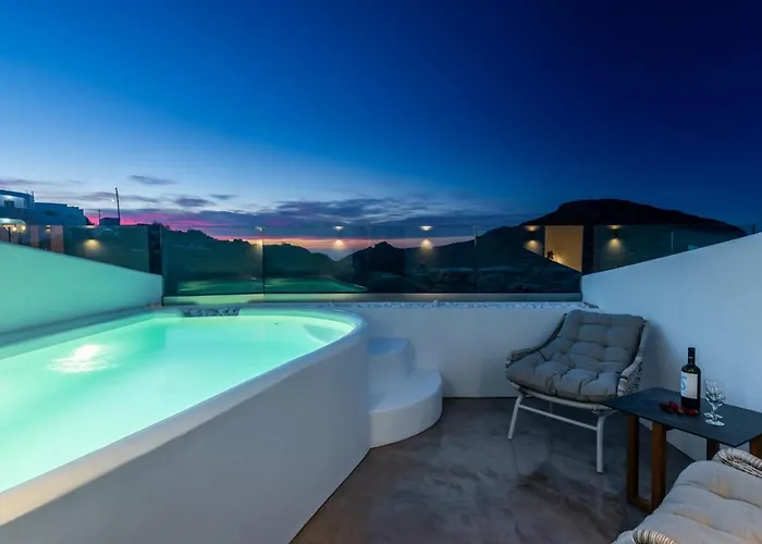 Geomilos Deluxe Apartment Triovasálos