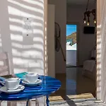 Apartment Geomilos Deluxe Triovasalos