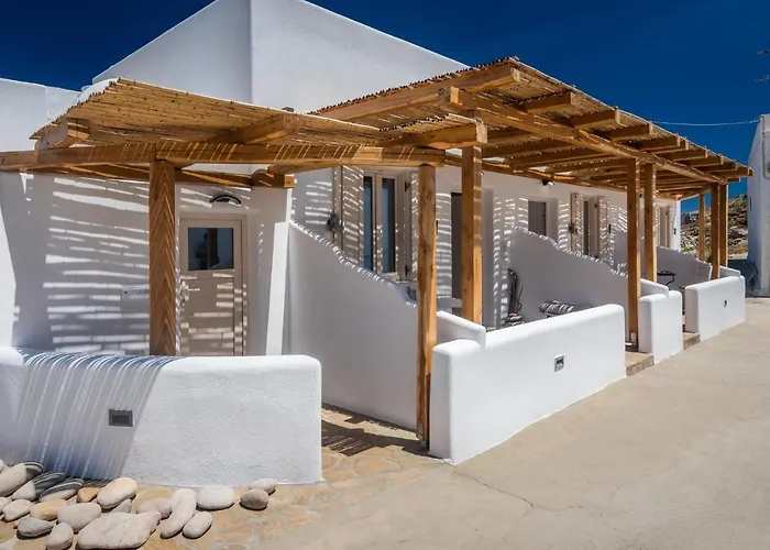 Lägenhet Geomilos Deluxe Triovasálos