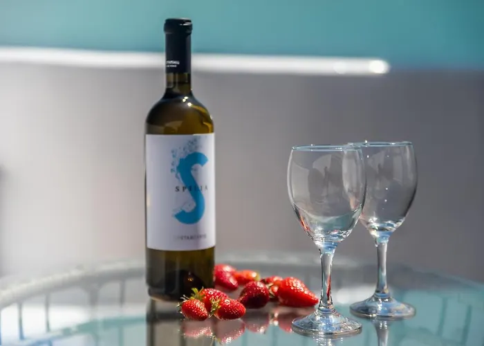 Lägenhet Geomilos Deluxe *